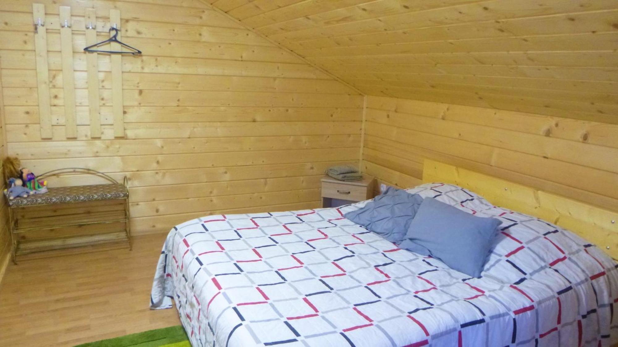 Pid Lisochkom Verkhovyna Ruang foto